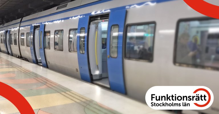 Ett pendeltåg vid plattformen på södra station