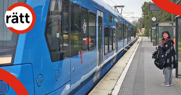 Berit på tågplattformen.