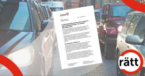 Ett vitt papper flyger in i en bild av biltrafik.