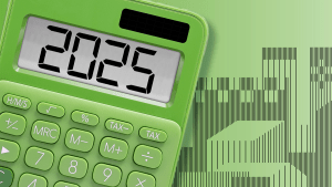 En miniräknare visar 2025 på skärmen.